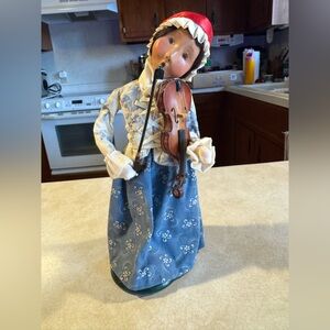 Byers’ Choice Balladeer Girl Violinist Violin & Bow Caroler Williamsburg 2004